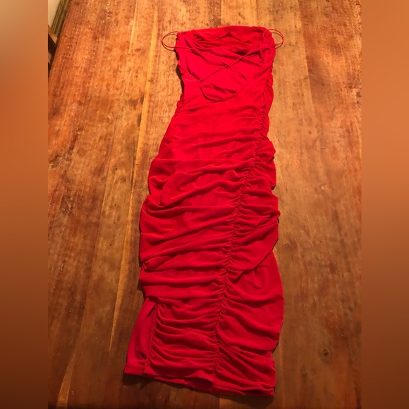 Oh Polly red body con midi dress - Picture 2 of 3